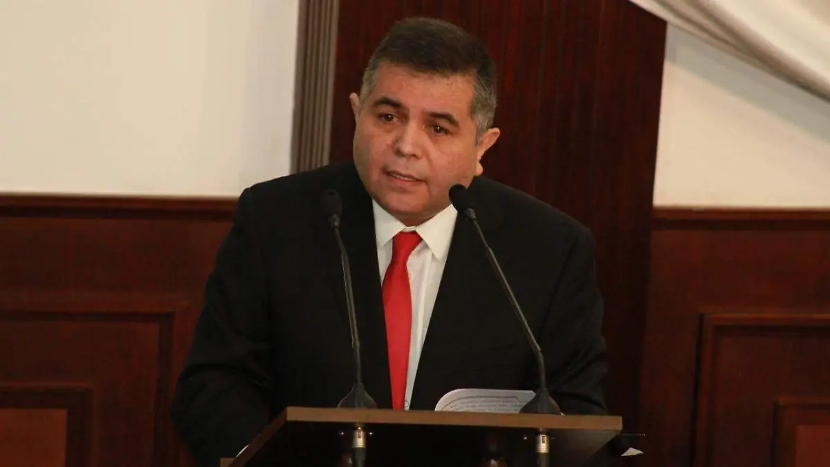 Eduardo Olmos